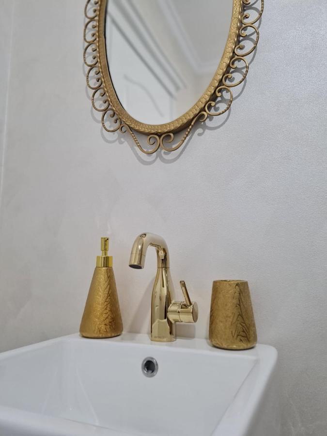 Apartament Larysse Oradea Exterior photo