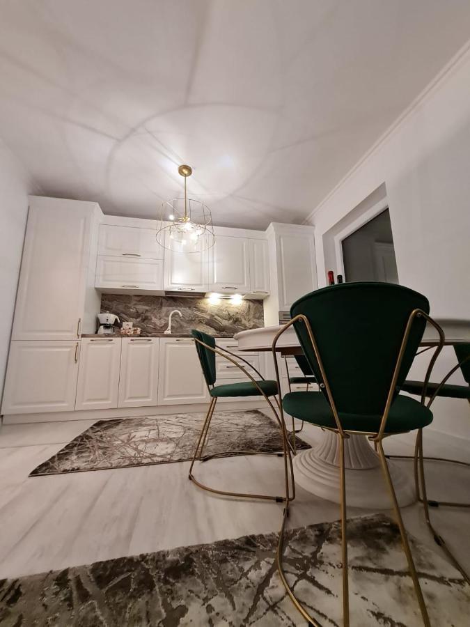 Apartament Larysse Oradea Exterior photo