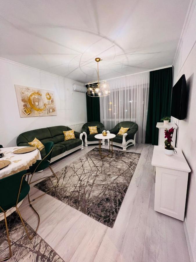 Apartament Larysse Oradea Exterior photo